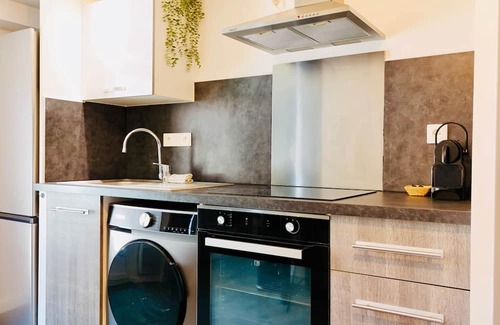 Brignoles Apartamento | Juni - Air-conditioned & Balcony