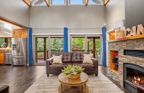 East Kootenay Apartamento | The Reef | Hot Tub | Movie Theatre | Beach Access