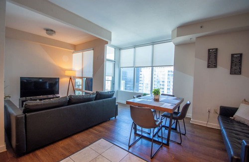 Civic Core Apartamento | Heart of Gaslamp w/Pool & FREE PKG