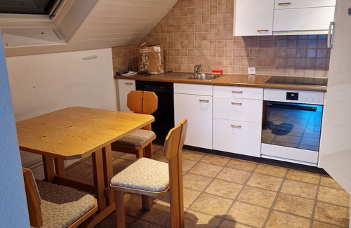 Meinisberg Apartamento | Pirol vacation apartment Experience nature, enjoy peace and quiet