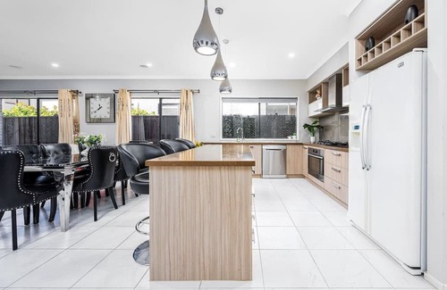 Chirnside Park Casa | Cloverlea Spacious 4BR Yarra Valley Getaway