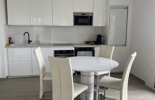 Parc-Nord Apartamento | New apartment with parking. La Défense near RER and Paris. Rooftop