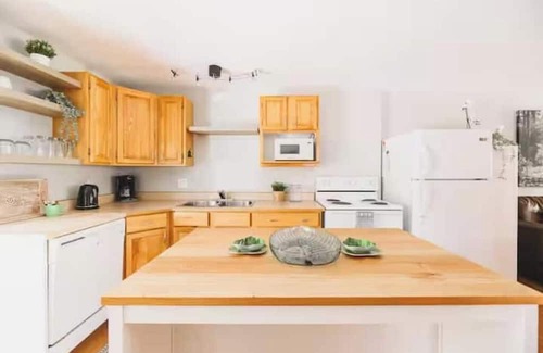 Lambton Shores Apartamento | Hideaway Cottages - Full