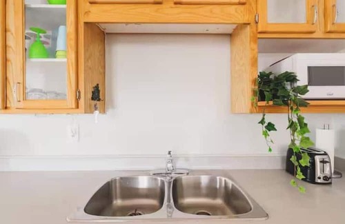 Lambton Shores Apartamento | Hideaway Cottages - Full