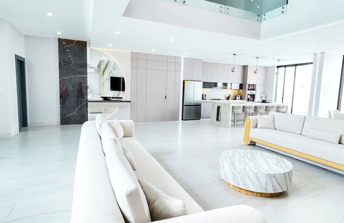 Punta Blanca Casa | La Vie Es Belle Beach House