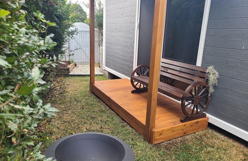 Waratah Apartamento | Frankie Manor is a unique pet friendly Tiny home located in Waratah.
