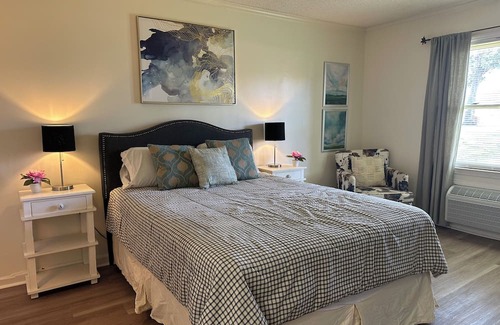 Lavonia Hotel | The Inn at Southern Oaks located in Historic Lavonia, GA, close to Lake Hartwell