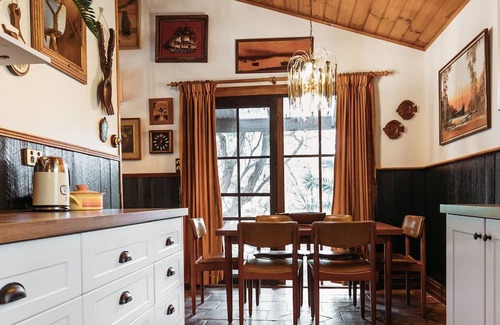 Waratah Casa | The Sea Shack - Your cosy coastal escape!