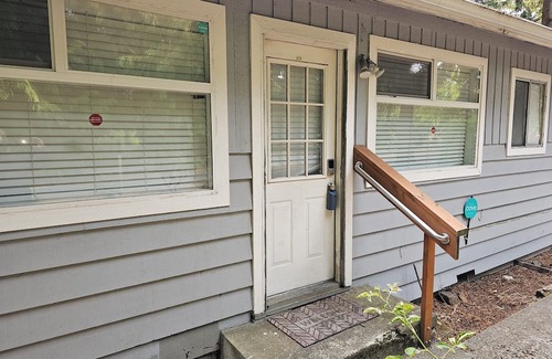 Silver Lake Casa | Wonderful 2-bedroom house in Everett