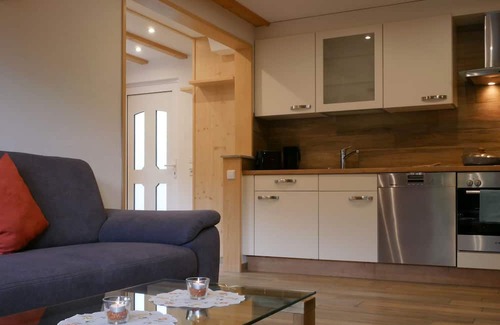 Wolfach - Saint Roman Apartamento | Apartment 'Eulennest' with Shared Pool, Private Terrace and Wi-Fi