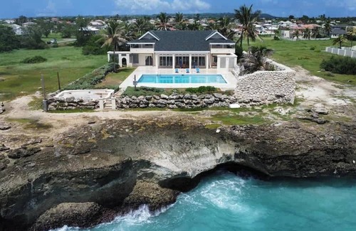 Long Bay Casa | ZenBreak Ocean Mist Villa 6bd