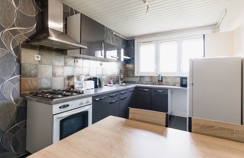 Juf Apartamento | Bright T4 73m² Jœuf- modern style, uncluttered, comfortable, spacious, pets allowed