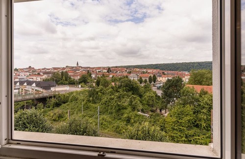 Juf Apartamento | Bright T4 73m² Jœuf- modern style, uncluttered, comfortable, spacious, pets allowed