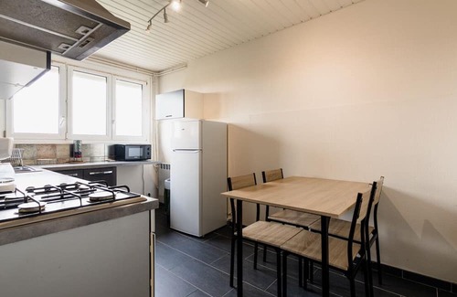 Juf Apartamento | Bright T4 73m² Jœuf- modern style, uncluttered, comfortable, spacious, pets allowed