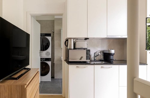 Seebach Apartamento | Blueground | Seebach, balcony, nr Zürich Zoo