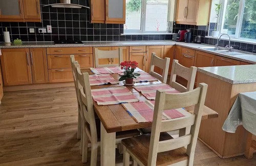 Donabate Casa | 5 bed Family Home in Dublin Suburb