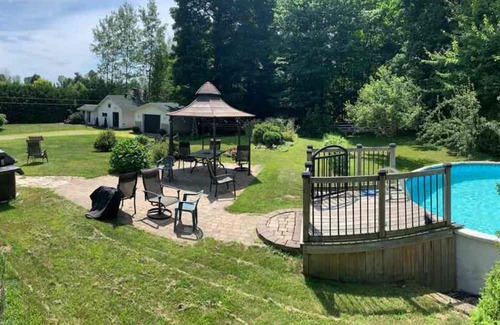 Les Collines-de-l'Outaouais Regional County Municipality Casa | Wonderfull big country house with hobby farm
