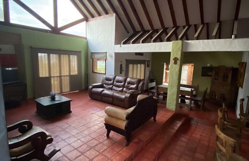 Tunja Cabaña | El Paraiso country house. 7 min from downtown paipa.
