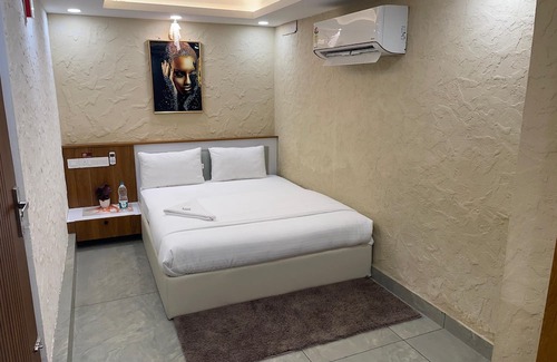 Kozhikode Hotel | Cool hotel with AC in vibrant Kozhikode