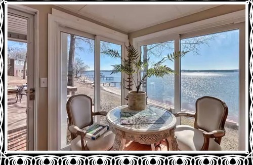Liberty Hill Casa | Lakeside Luxe- 3 bedroom/2 bathroom- fully renovated