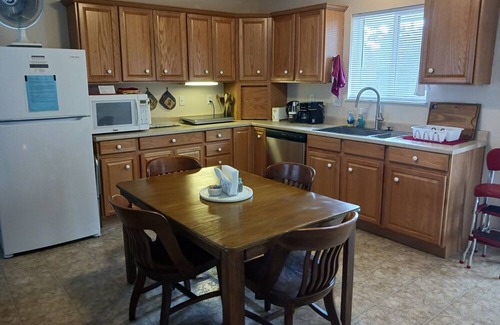 Oatfield Apartamento | Private and Comfy Milwaukie Apartment