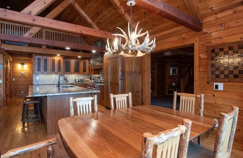 Ovid Casa | Blue Heron Lodge- Lakefront luxury with boat dock