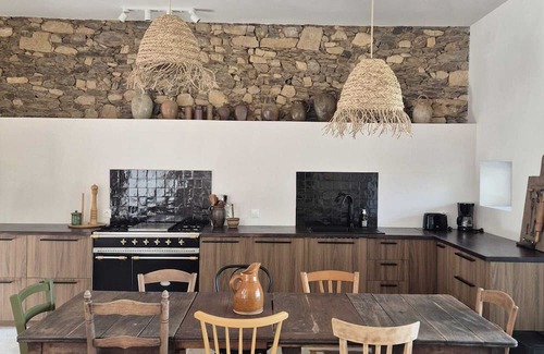Saint-Sulpice-d'Excideuil Casa | Gîte La grange is a converted barn with all modern comforts.