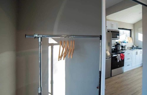Harwood Cabina | 2-bedroom Lake Front Cottage in Harwood, ON #3