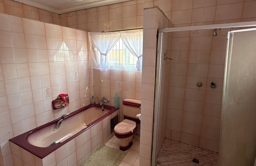 Katlehong Casa | Adorable 3-bedroom house in Katlehong
