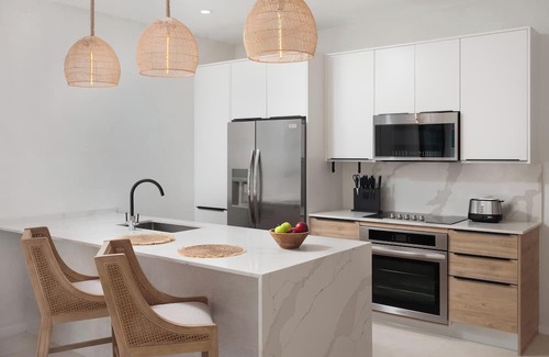 Halcyon Heights Casa | Azzurro 03 Summary: N