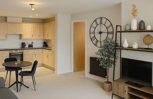 Hatfield Apartamento | Central Hatfield | Free Parking | Sleeps up to 4 | With Balcony