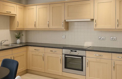 Hatfield Apartamento | Central Hatfield | Free Parking | Sleeps up to 4 | With Balcony