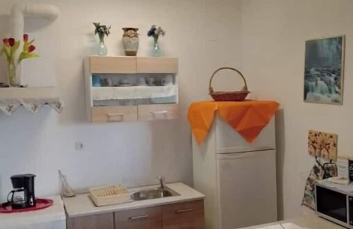 Toriza Apartamento | Mountain Tower House close to Sparta, Mystras and Mani! Pet friendly