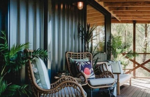 Bunburra Casa | Sugarloaf Luxury Farmhouse Cabin