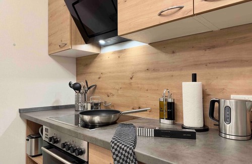 Stephansposching Apartamento | Modern apartment with kitchen & parking