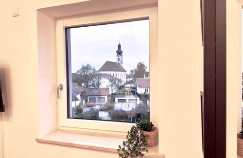 Stephansposching Apartamento | Modern apartment with kitchen & parking