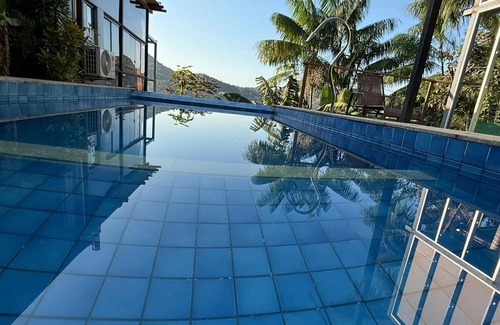 Vargem Grande Casa | Glass house with private pool
