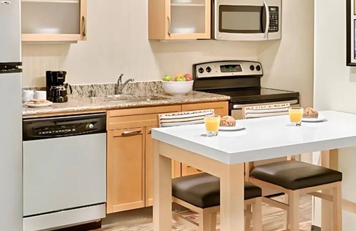 Springdale Apartamento | New Furnished Studio | Flexible Stays | All-Inclusive