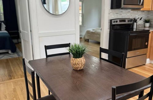 Quincy Apartamento | Cozy 3BR Apartment Near Boston &Beach & Free Parking