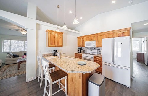 Idaho Falls Casa | Enchanted Stay on Merlin