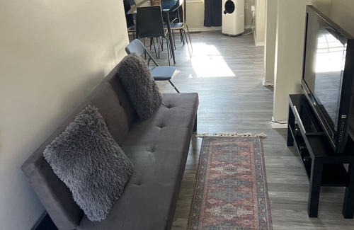 Germantown Casa | 3-bedroom townhome in delightful Germantown with AC