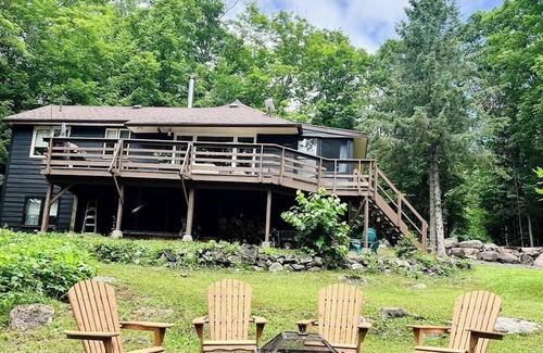 Greater Madawaska Cabina | Cozy Cabin on the water! Close to ski hill and recreational trails.