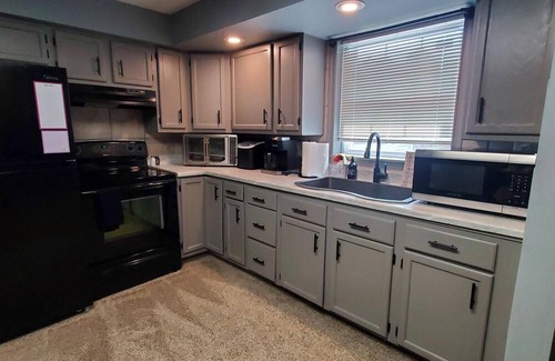 Confluence Casa | Stone's Throw Cabin moments away from the best of the Laurel Highlands!