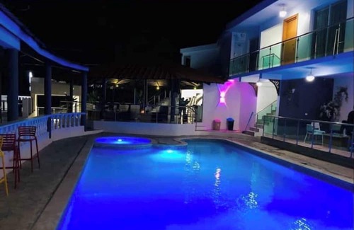 Los Hidalgos Apartamento | El Paso Hotel & Restaurant.