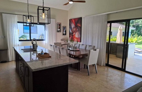 Urbanizacion Tavarez Villa | 5 bedrooms luxury villa in Hispañola residential/Sosua