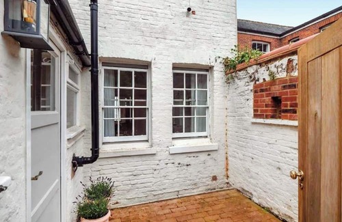 Litcham Cabaña | 2 bedroom accommodation in Litcham