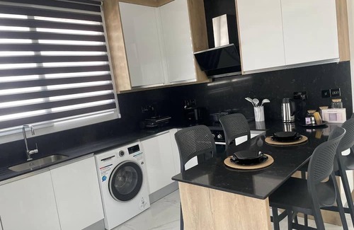 Gastria Apartamento | Four Seasons 2 / Lapis SeaStar 2+1