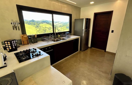 Goncalves Cabaña | CASA MANTIQUEIRA - Gonçalves - MG - 16 guests - 6 suites - swimming pool - gym
