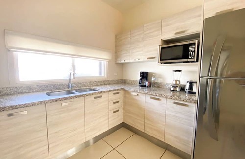 Hermosillo Casa | Family House w/Alberca 5 min Airport/Consulate