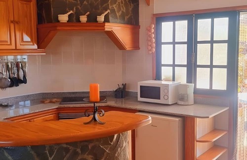Arecida Apartamento | Apartment 'Isabel' with Sea View, Shared Terrace and Wi-Fi